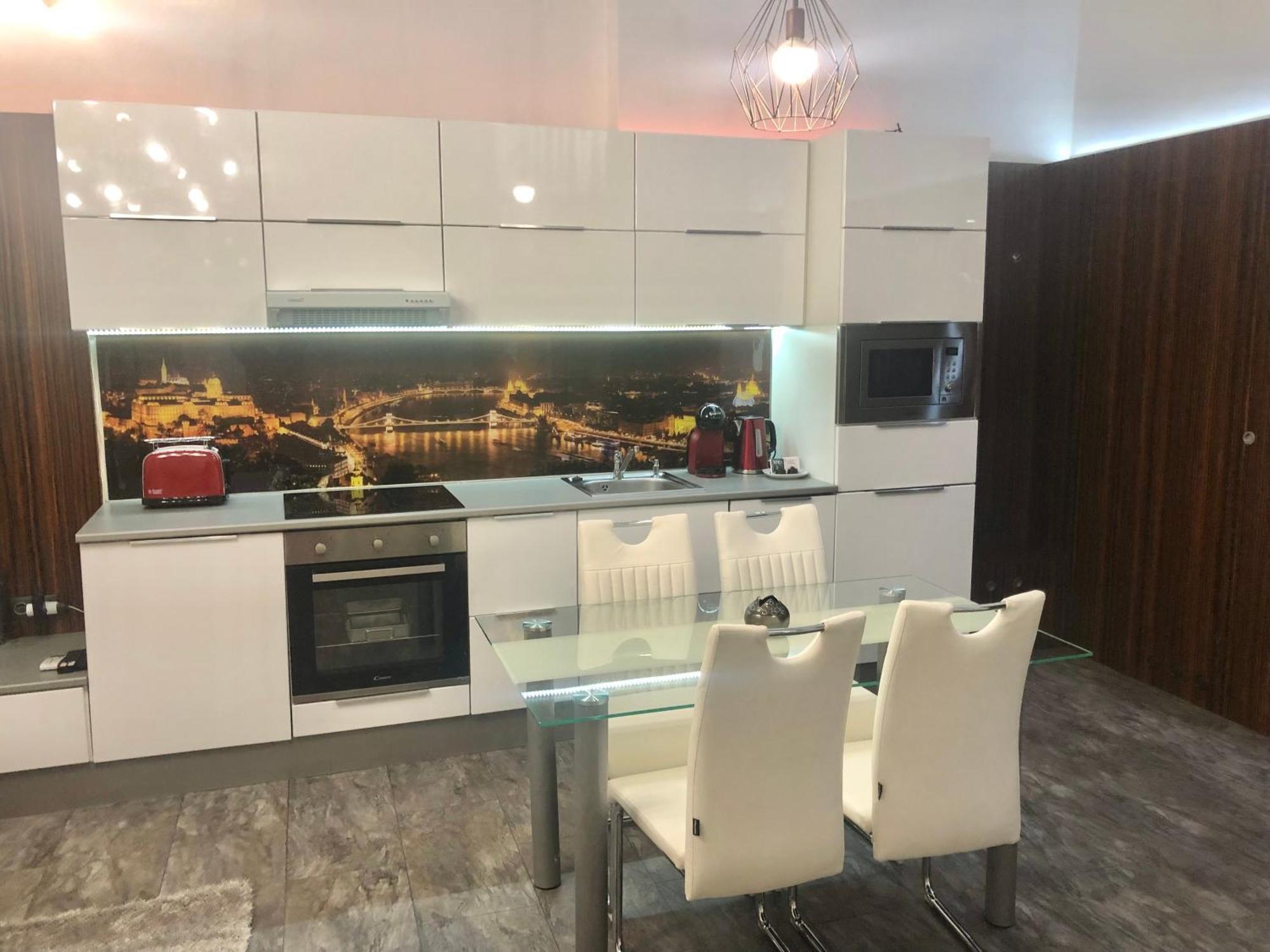 Dohany Deluxe Apartment